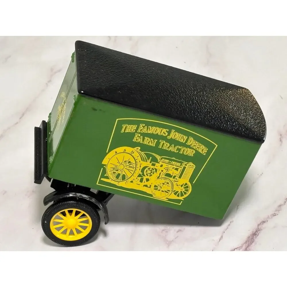 John Deere - ERTL 1918 Ford Model T Runabout with Trailer - Bank Diecast Vintage